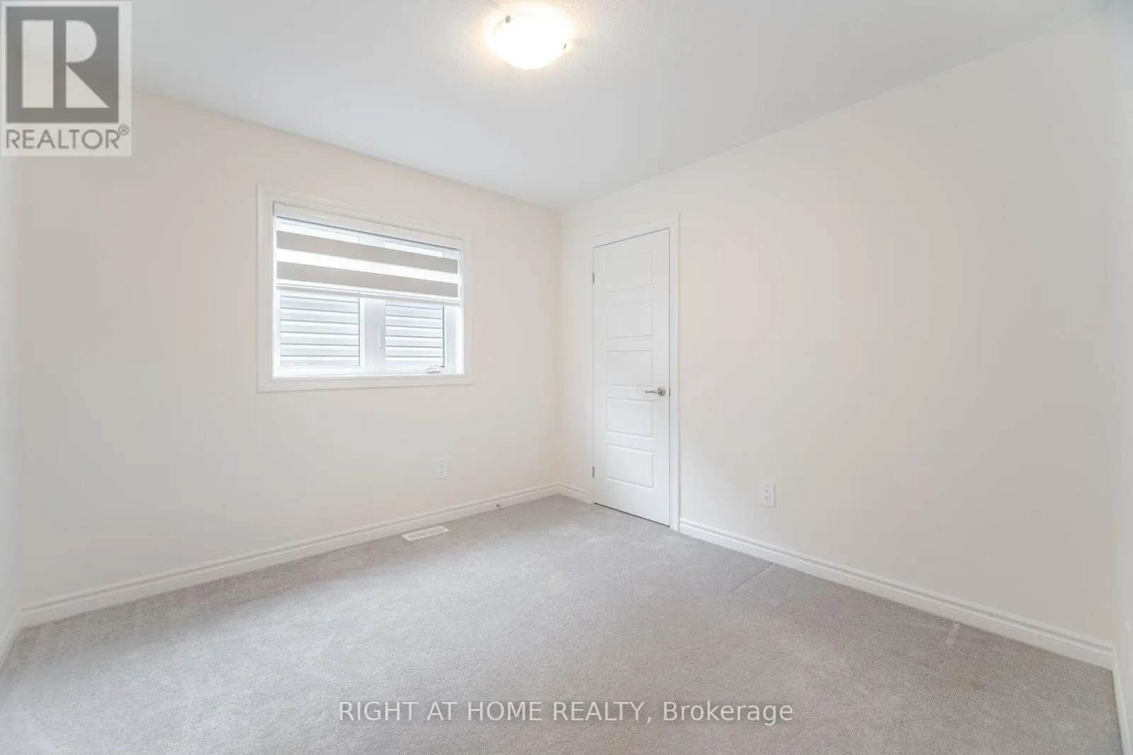 32 GEORGE BRIER DRIVE W