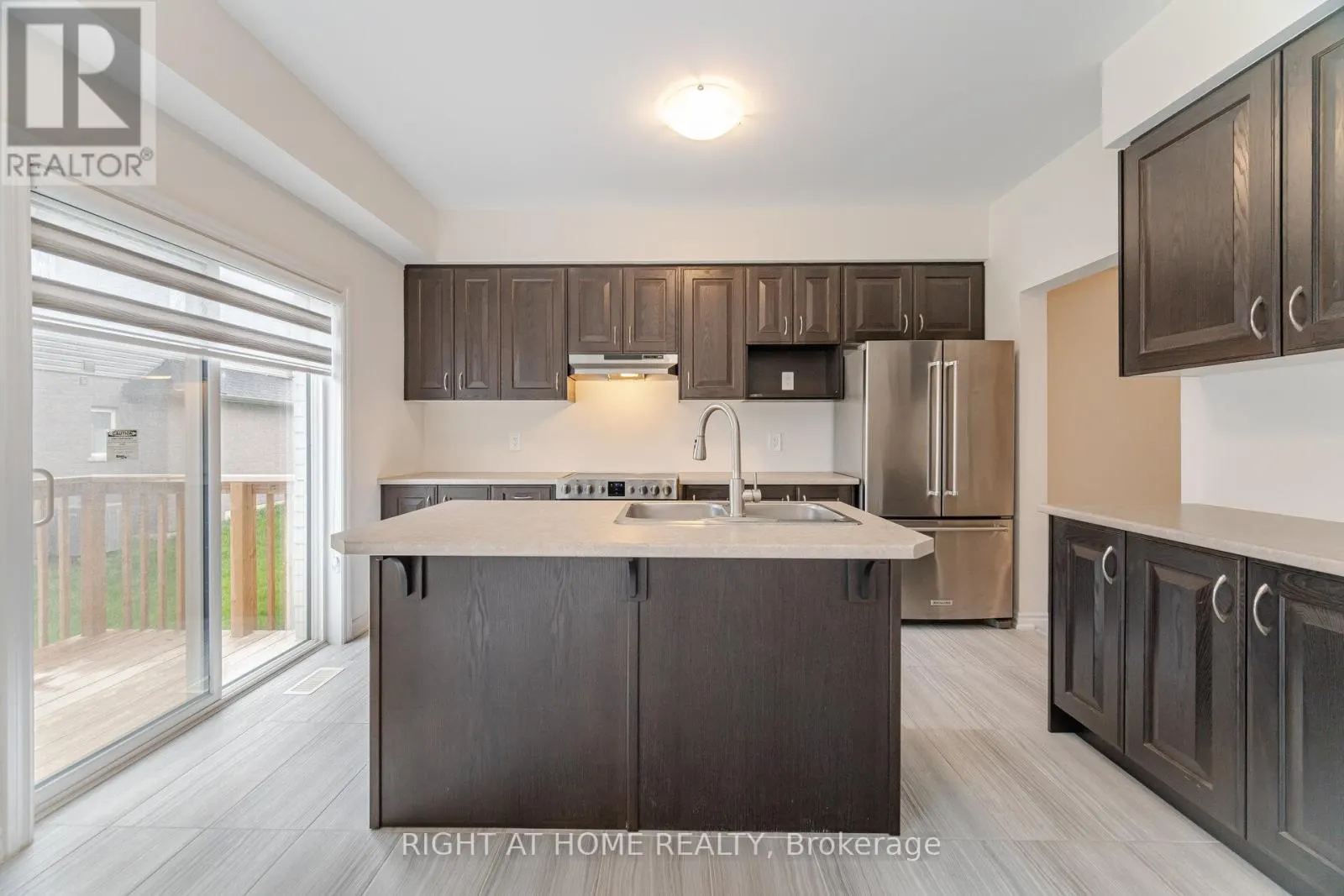 32 GEORGE BRIER DRIVE W