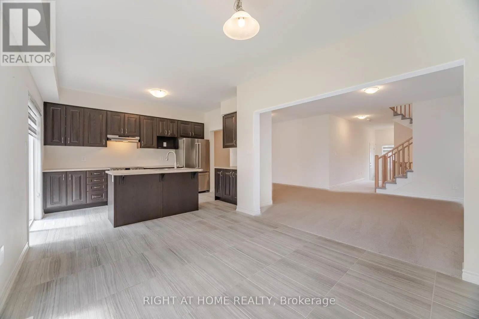 32 GEORGE BRIER DRIVE W