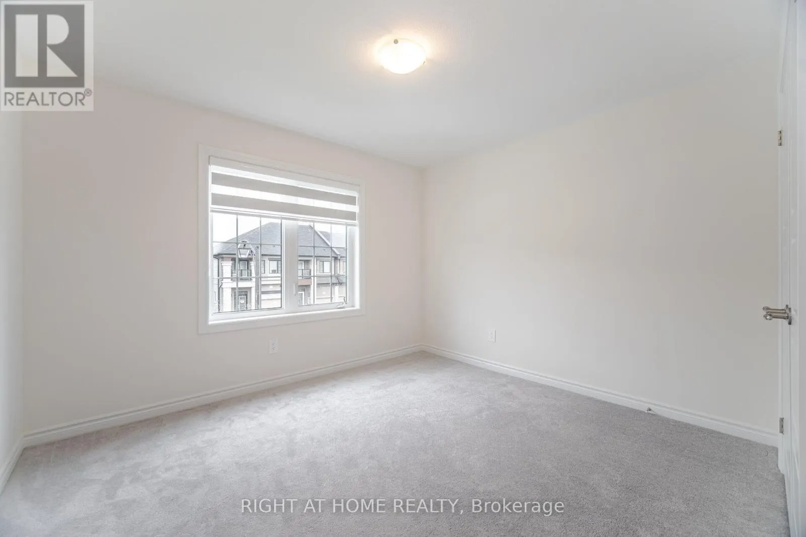 32 GEORGE BRIER DRIVE W