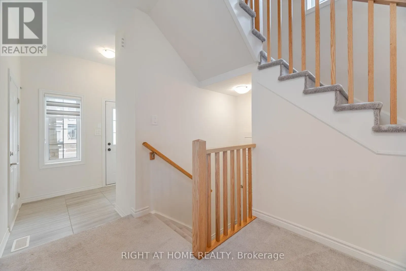 32 GEORGE BRIER DRIVE W