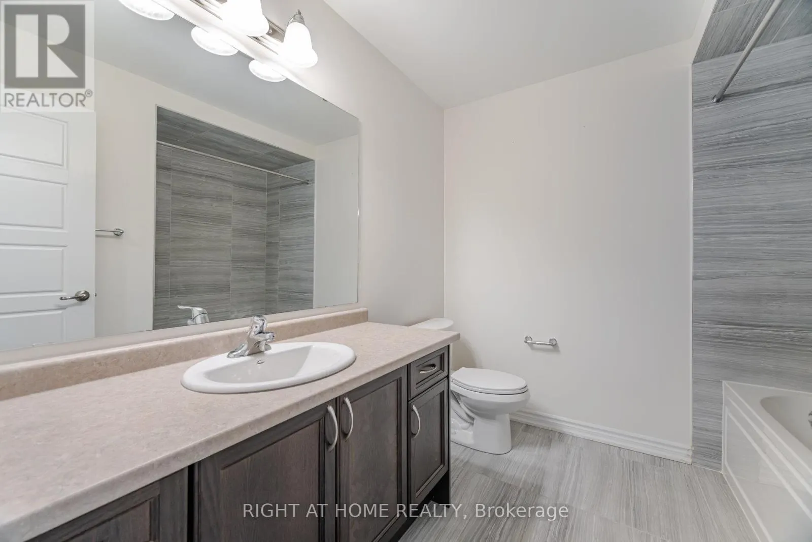 32 GEORGE BRIER DRIVE W