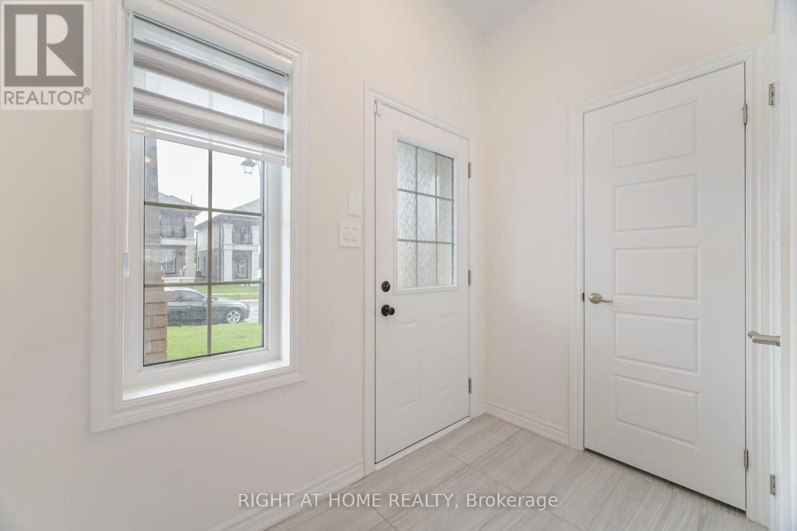 32 GEORGE BRIER DRIVE W