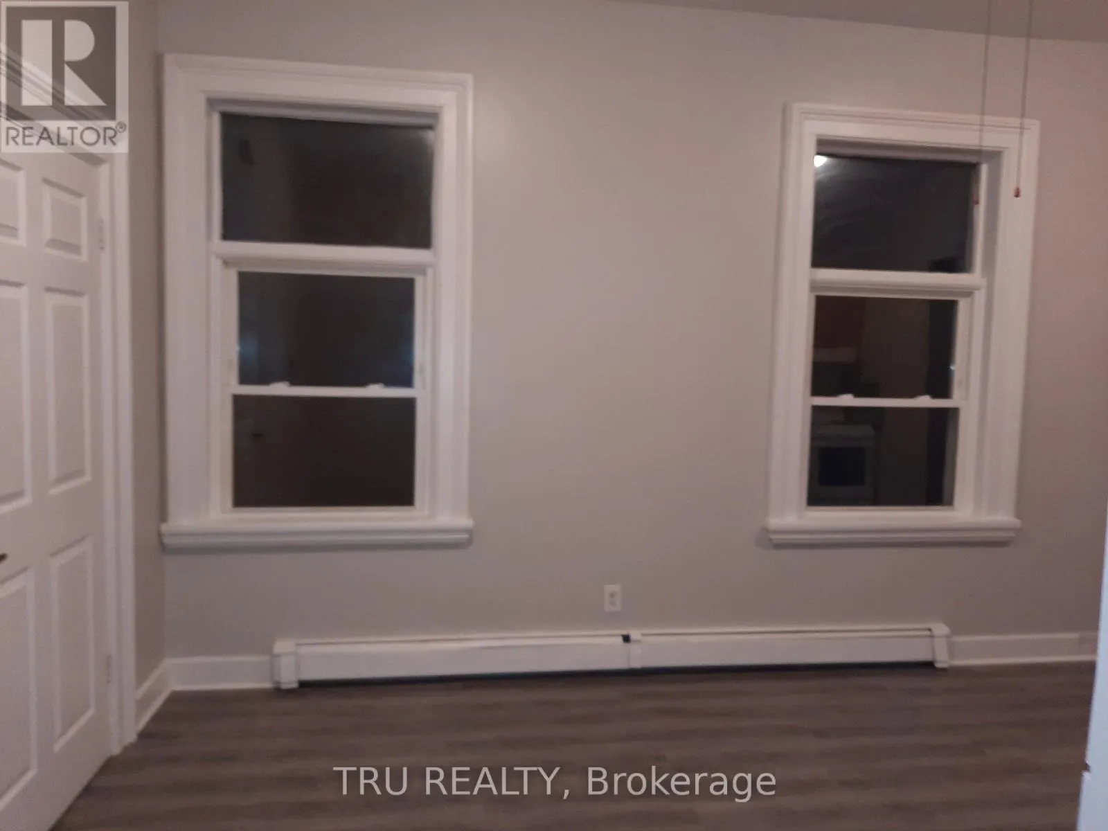 33 LAKESHORE DRIVE