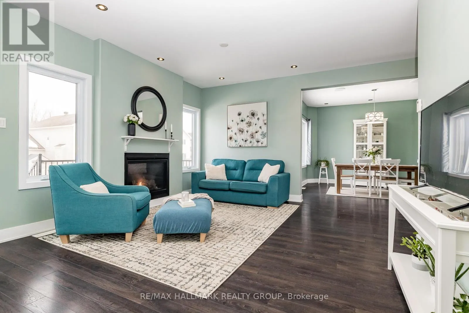 87 COBBLESTONE DRIVE