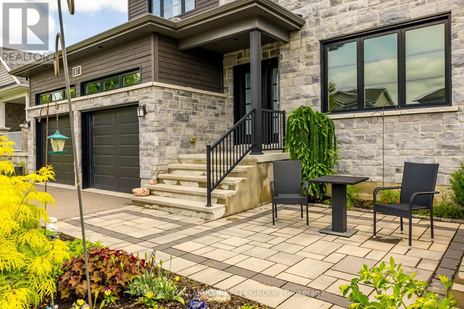 87 COBBLESTONE DRIVE