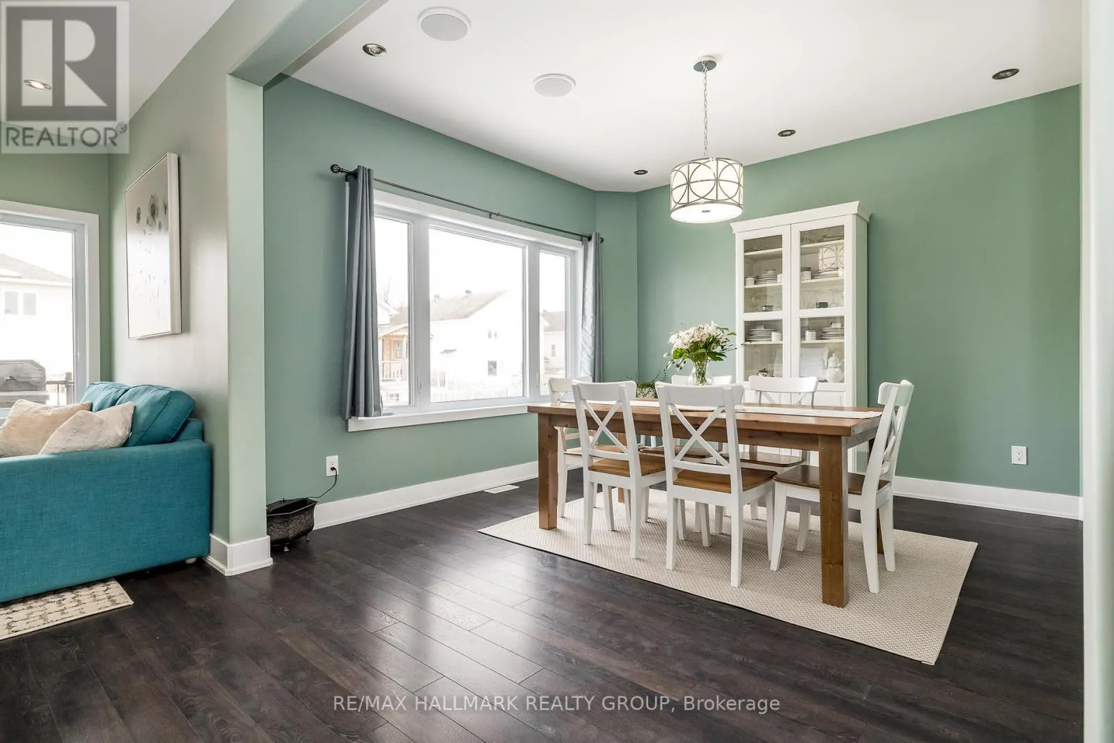 87 COBBLESTONE DRIVE