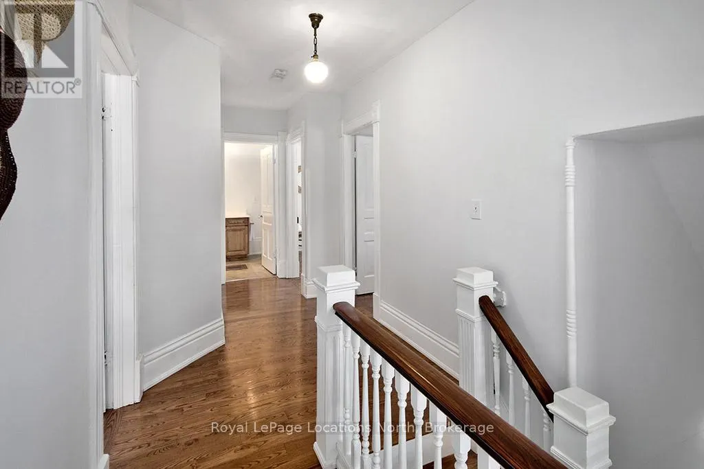 67 MARSHALL STREET W