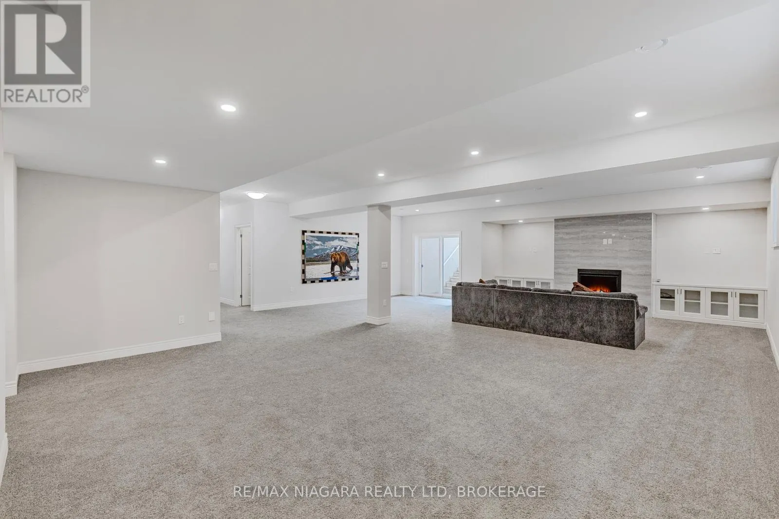 254 LANCASTER DRIVE
