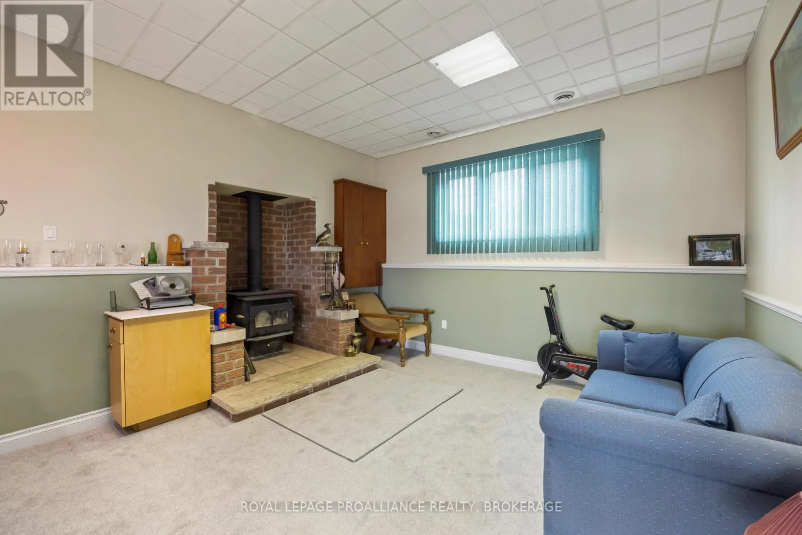 1 LEAVIS SHORES