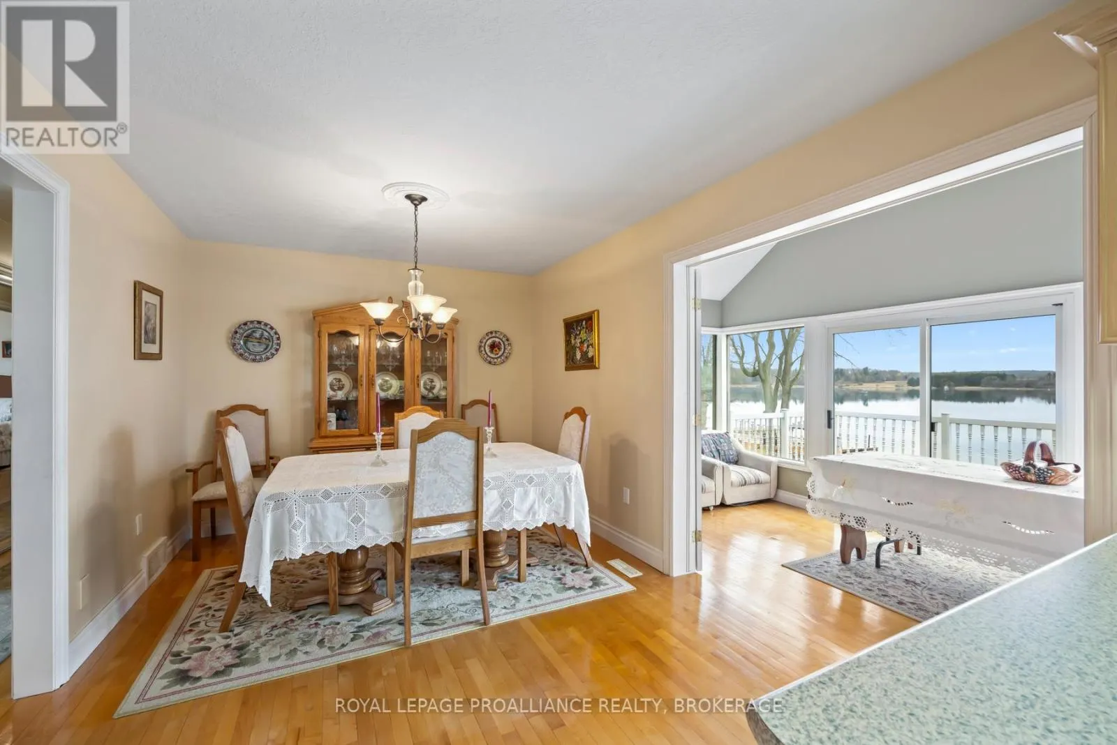 1 LEAVIS SHORES