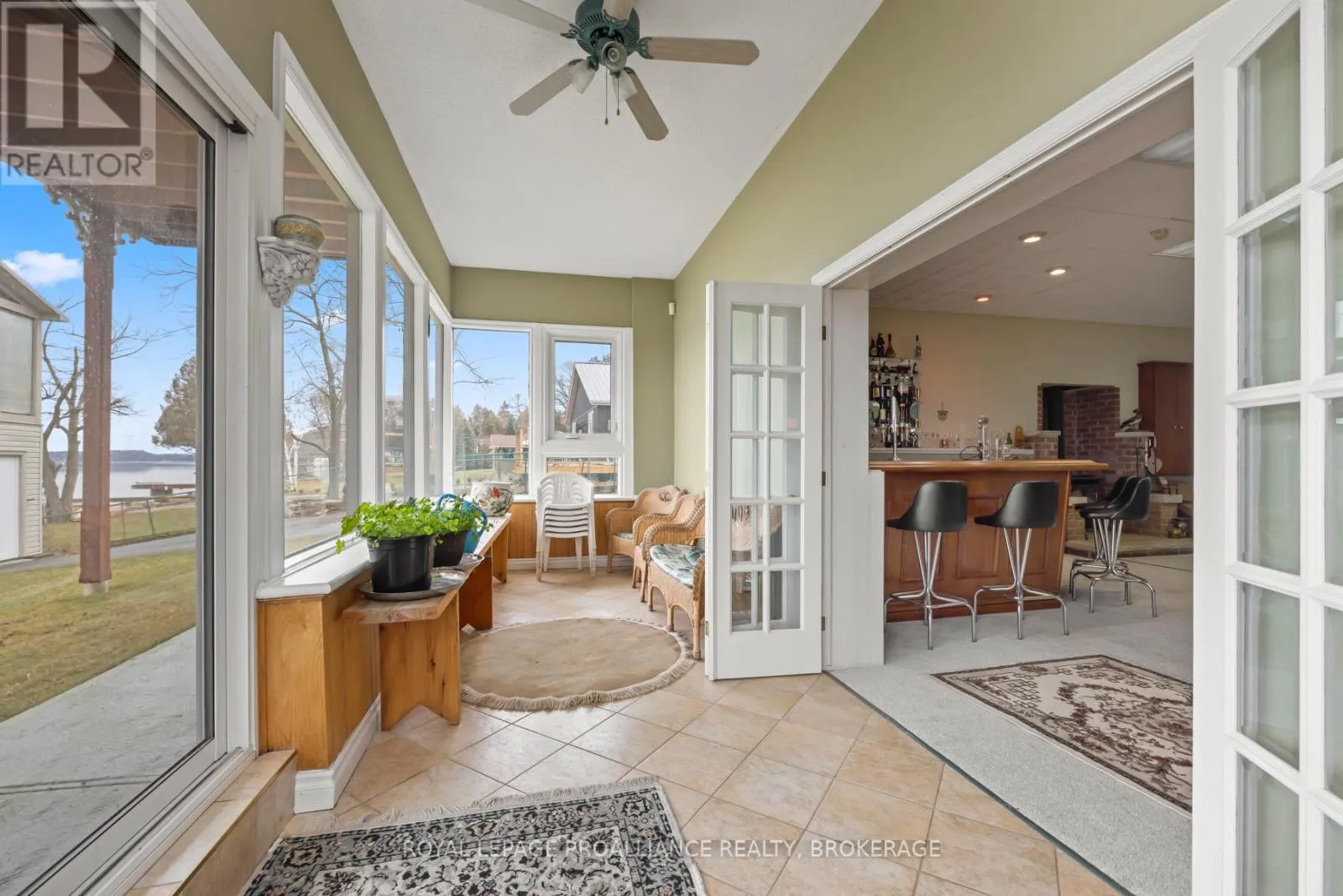 1 LEAVIS SHORES