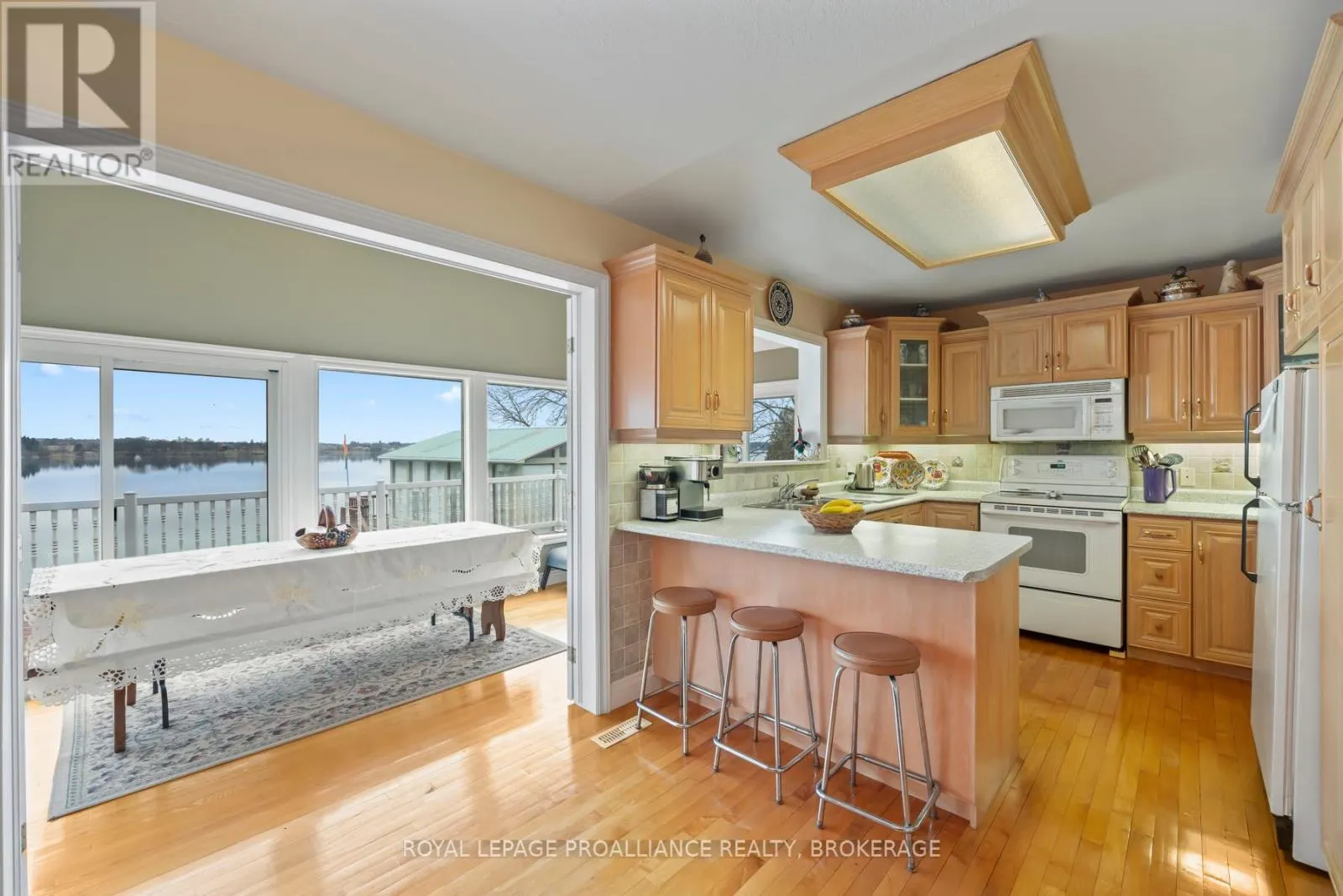 1 LEAVIS SHORES