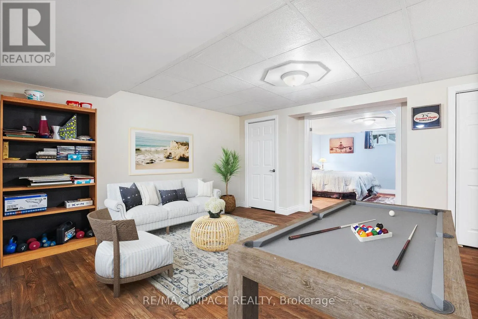 465 FOOTE CRESCENT