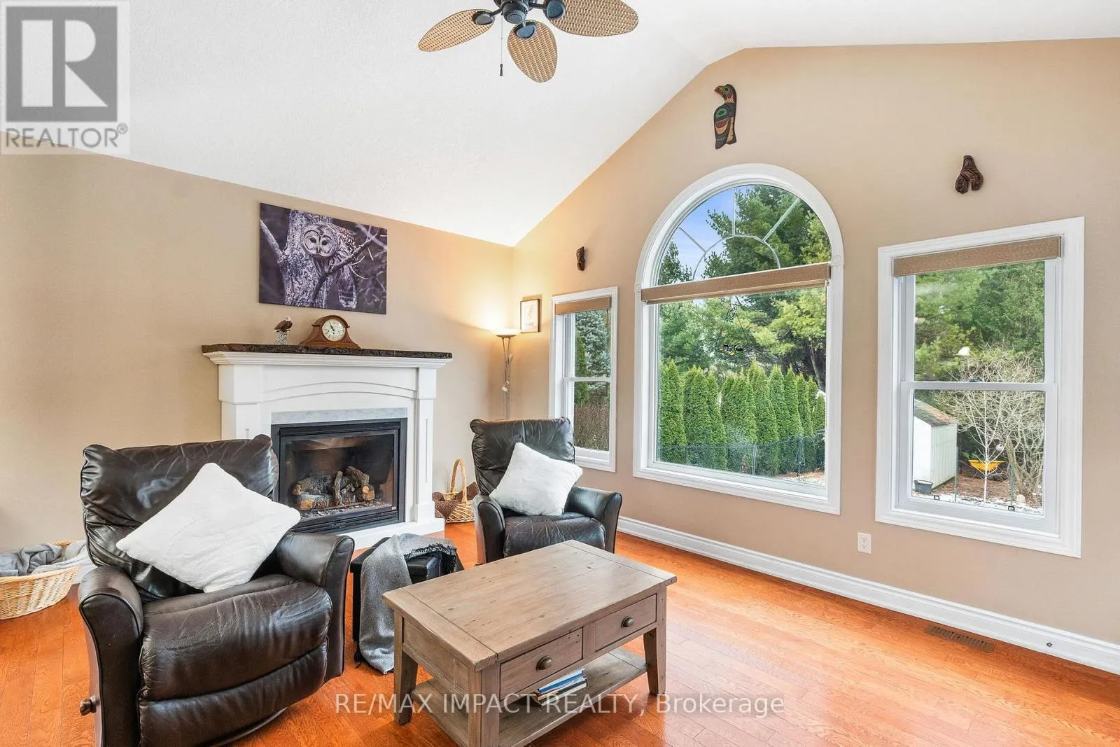 465 FOOTE CRESCENT