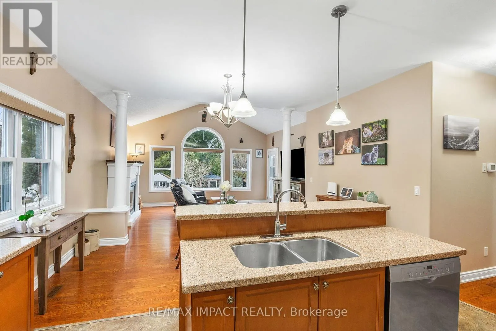 465 FOOTE CRESCENT