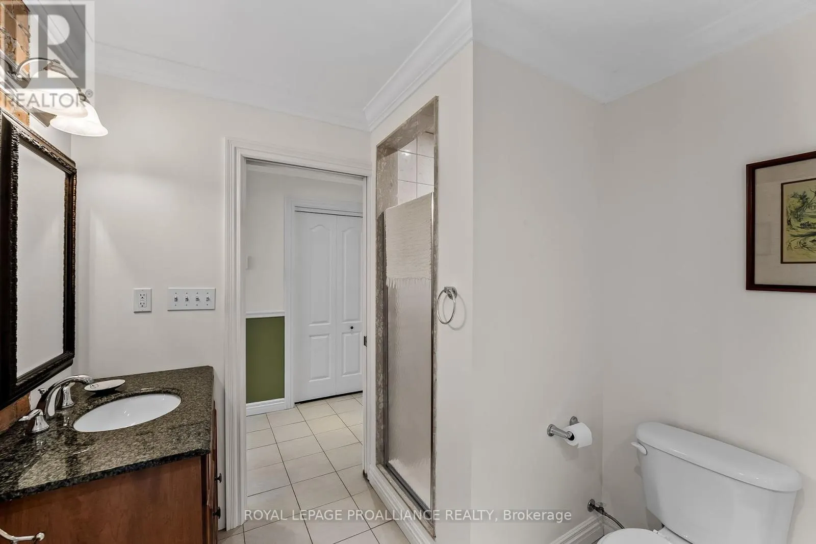 206 - 323 GEORGE STREET, #206