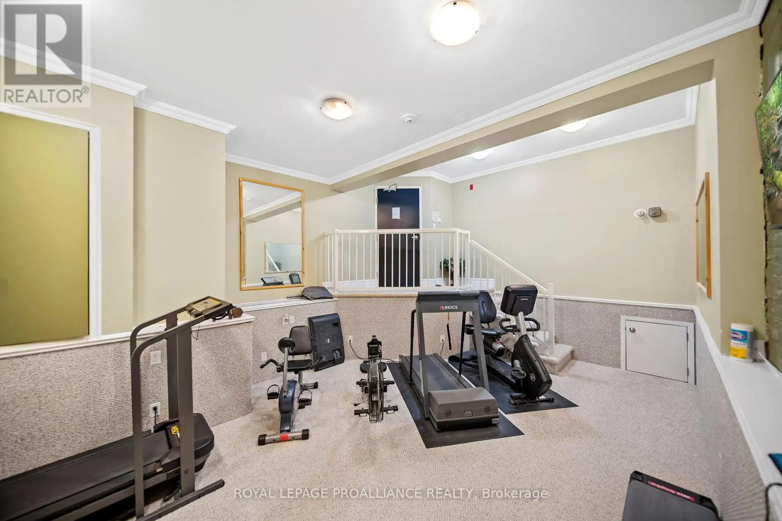 206 - 323 GEORGE STREET, #206