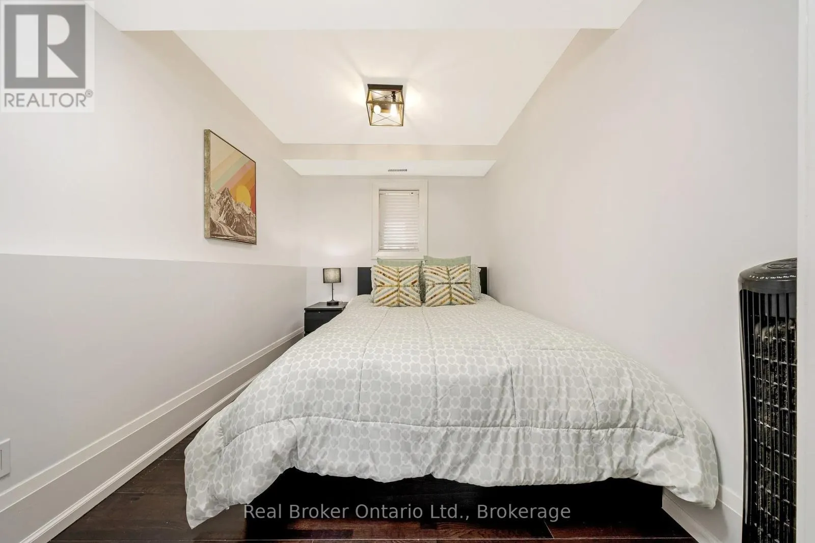 5938 TRAFALGAR ROAD
