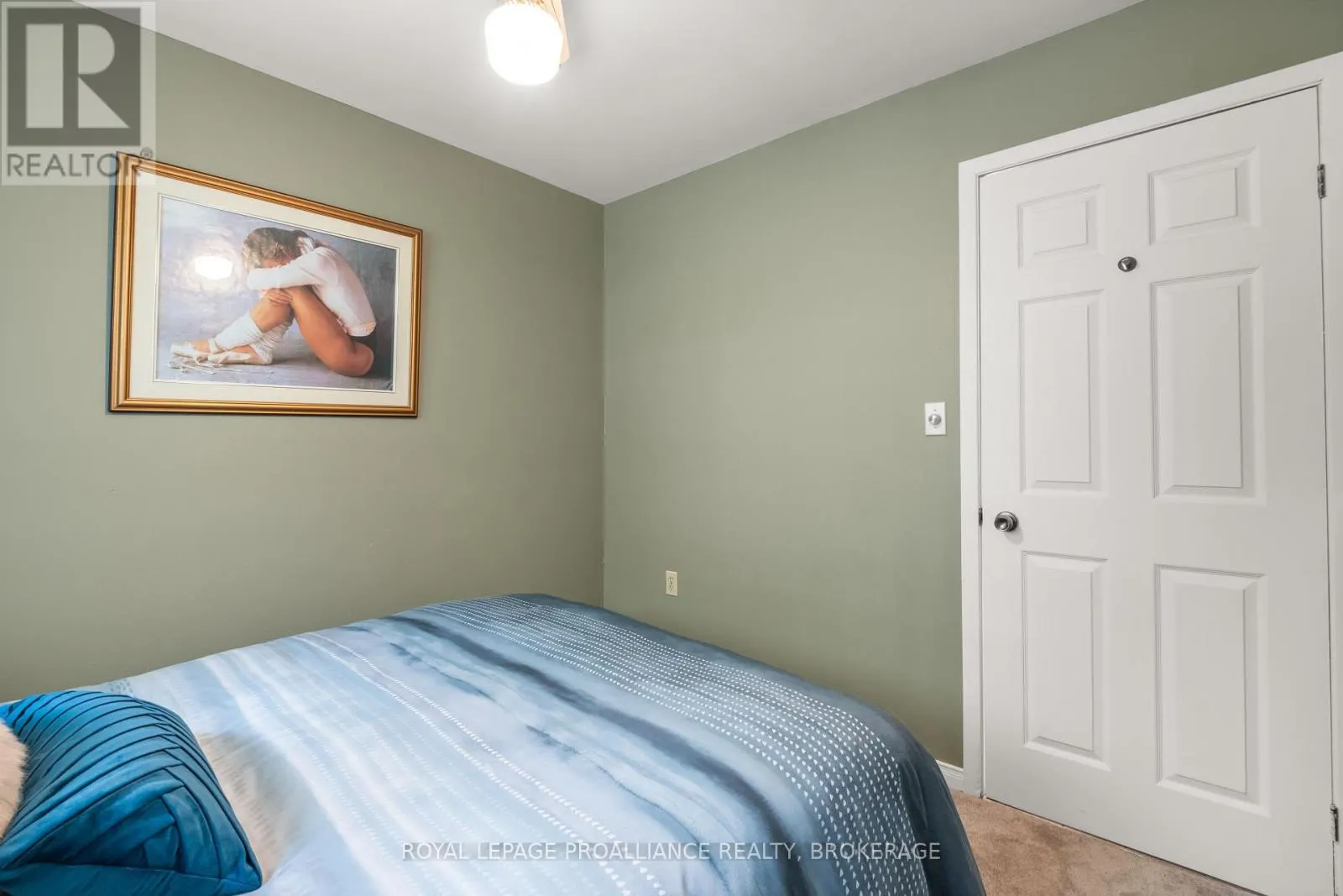 1020 LARK LANE