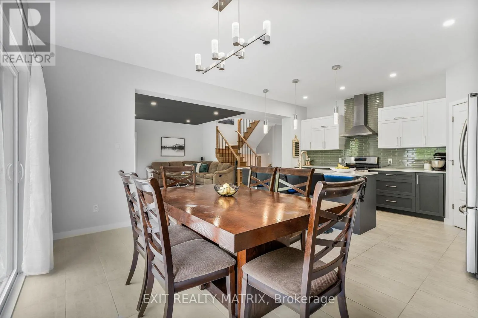 1463 VINETTE ROAD