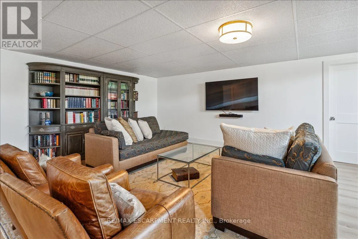 5252 GREENLANE ROAD