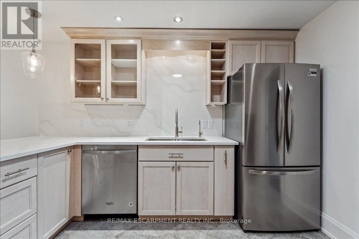 5252 GREENLANE ROAD