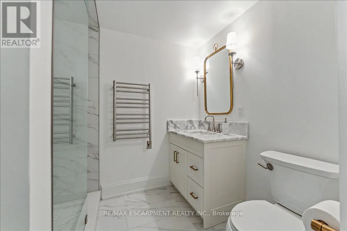 5252 GREENLANE ROAD