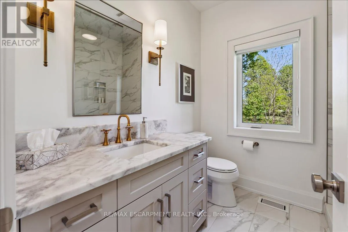 5252 GREENLANE ROAD