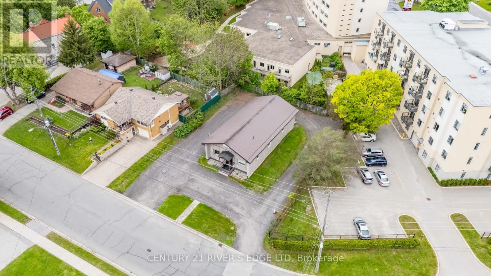 4 SCHOFIELD AVENUE