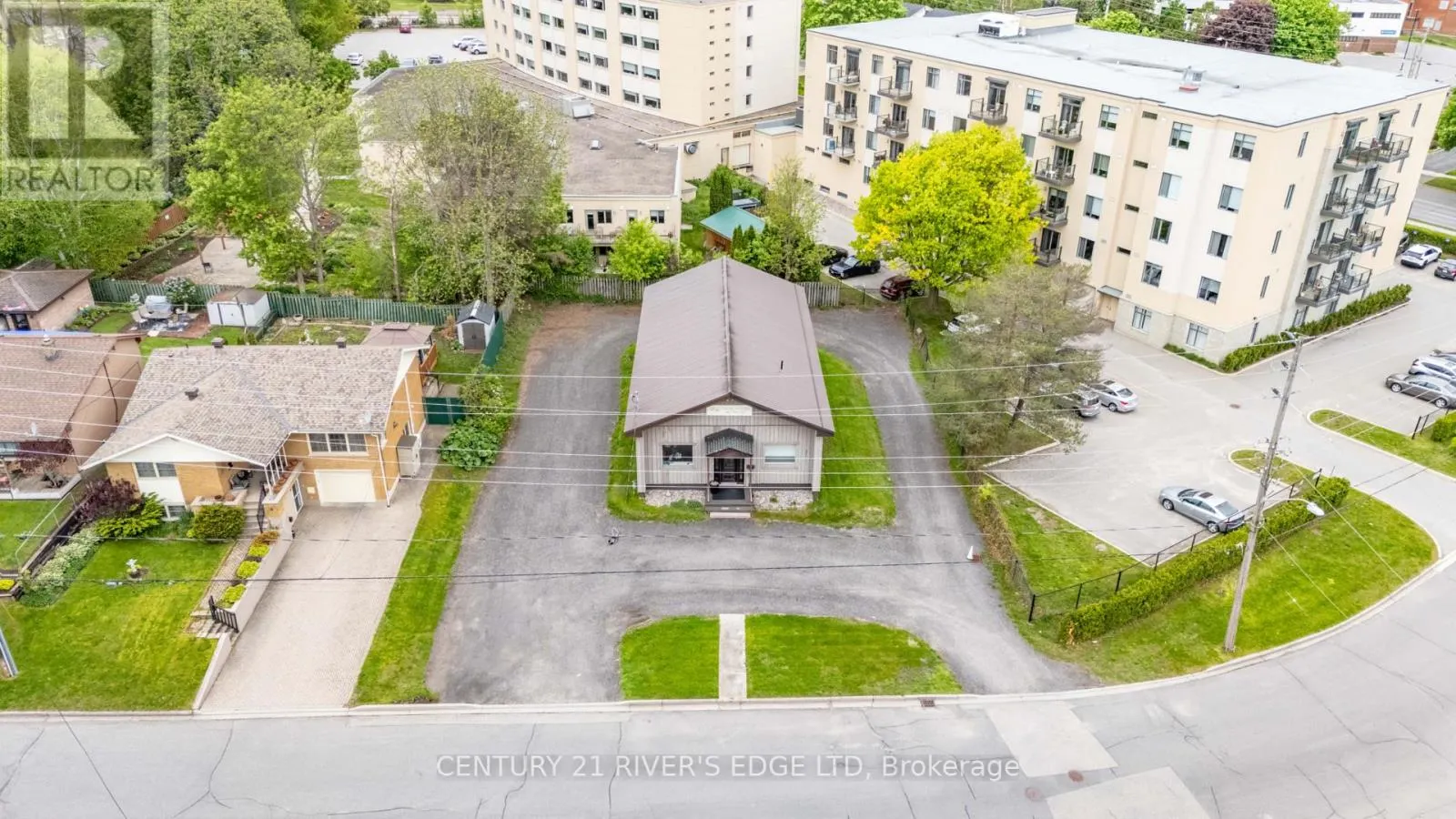 4 SCHOFIELD AVENUE