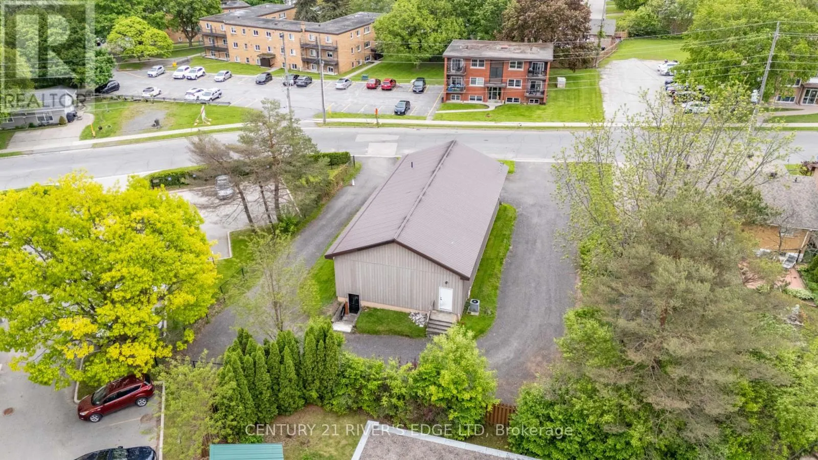 4 SCHOFIELD AVENUE