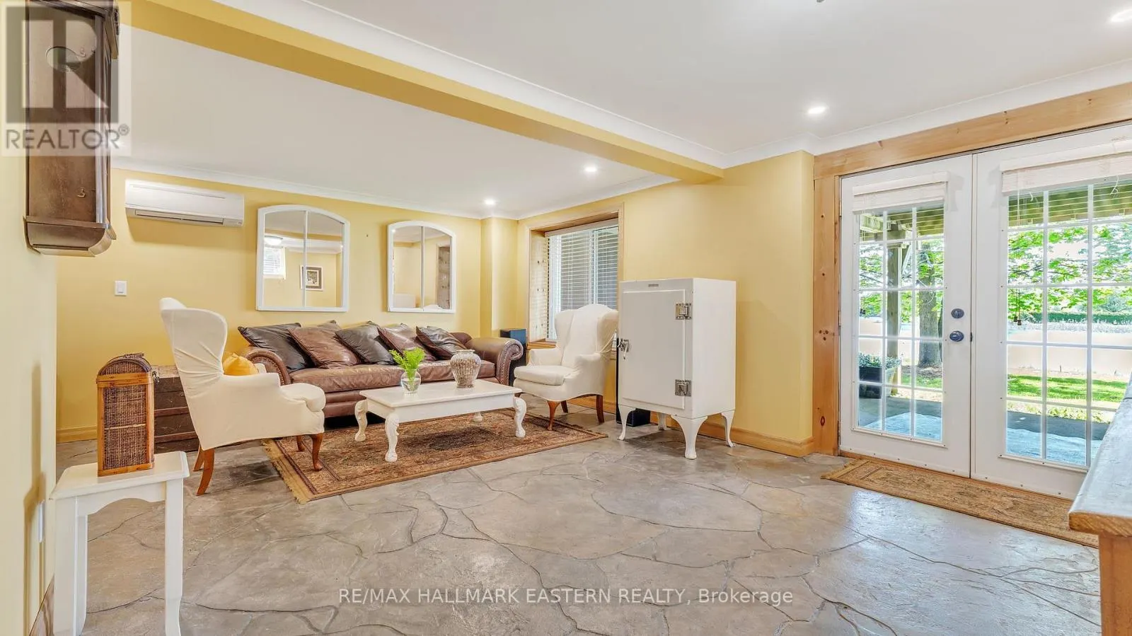 551 & 565 COONEY ISLAND ROAD E