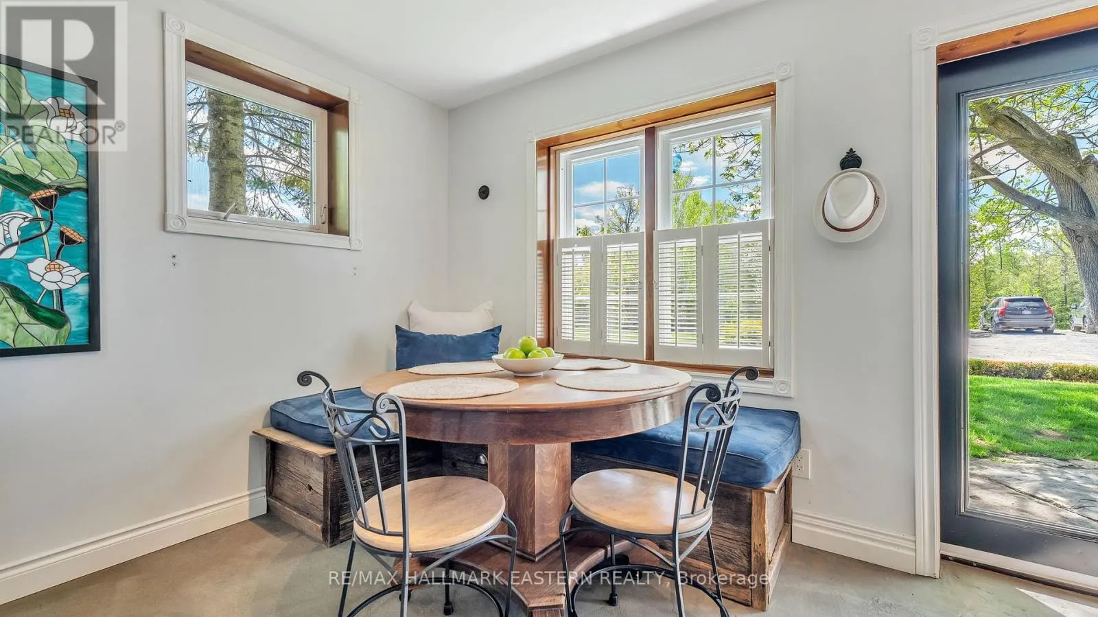 551 & 565 COONEY ISLAND ROAD E