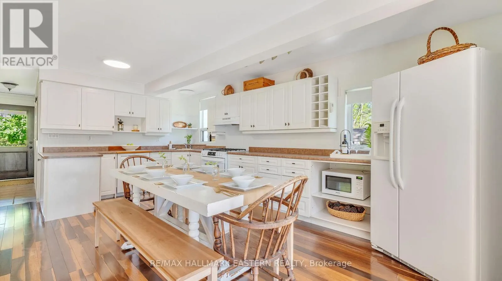 551 & 565 COONEY ISLAND ROAD E