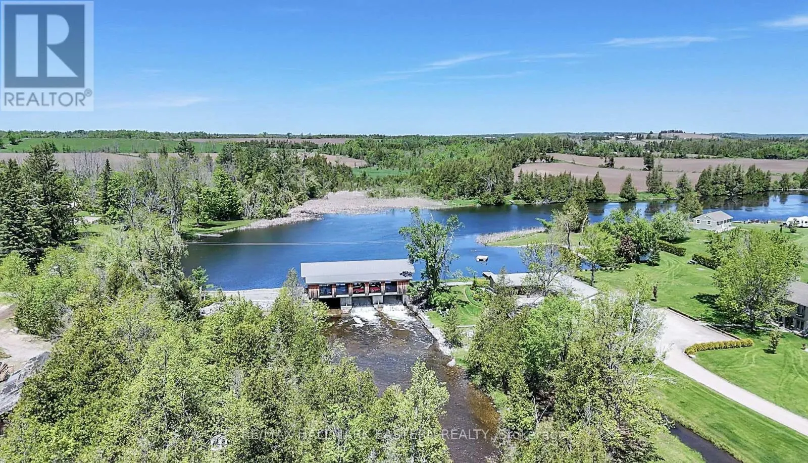 551 & 565 COONEY ISLAND ROAD E