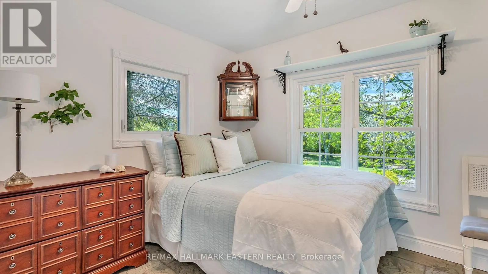 551 & 565 COONEY ISLAND ROAD E