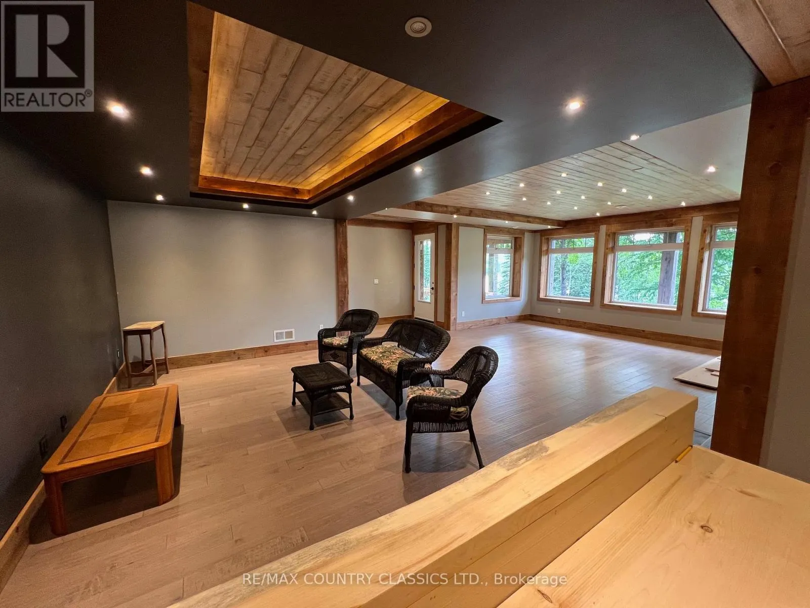 518 DUNCAN LANE