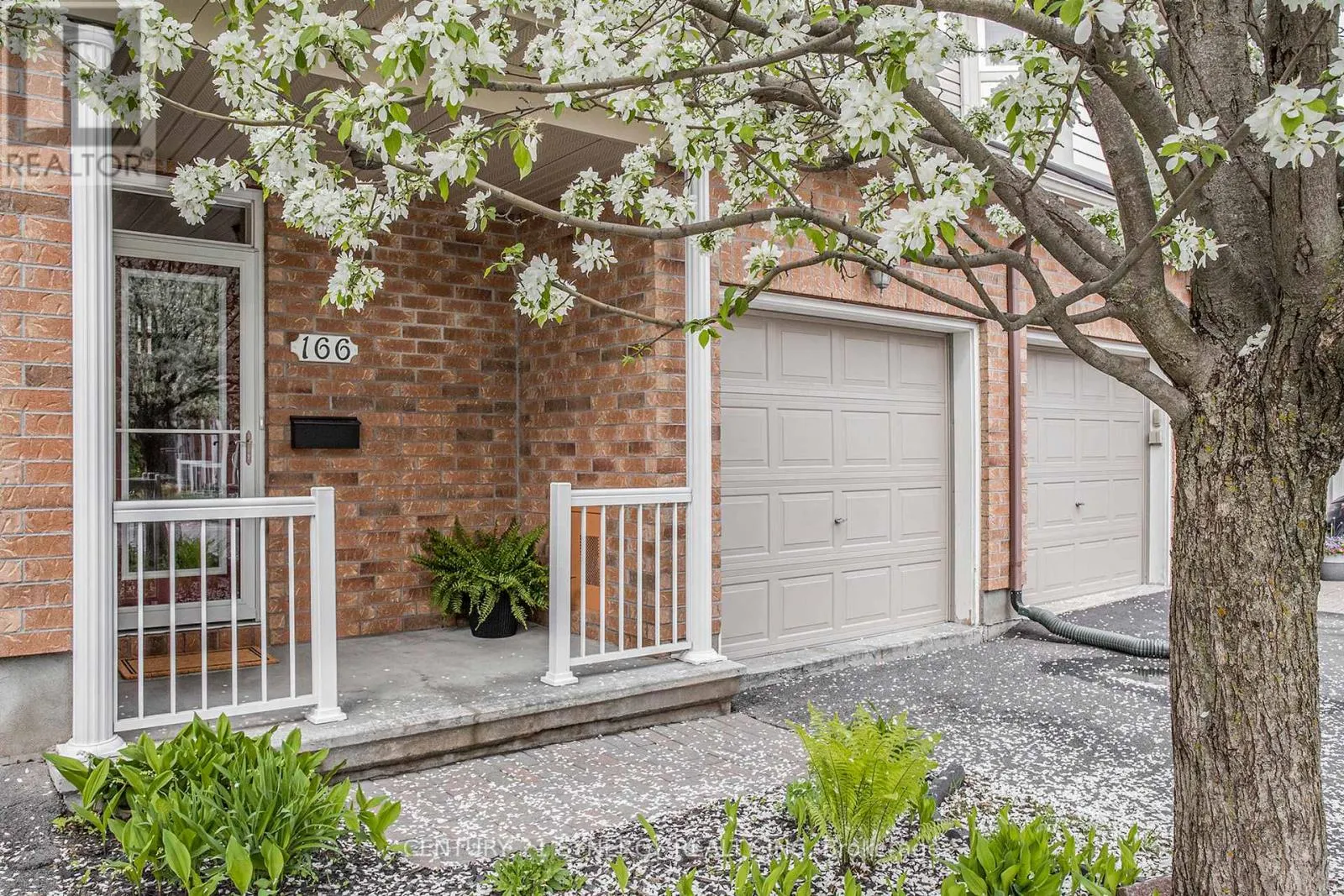166 PARKROSE PRIVATE