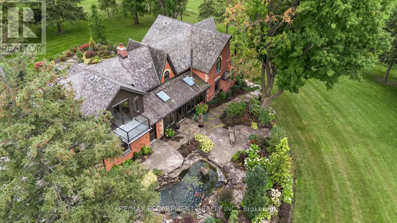 1399 SAFARI ROAD