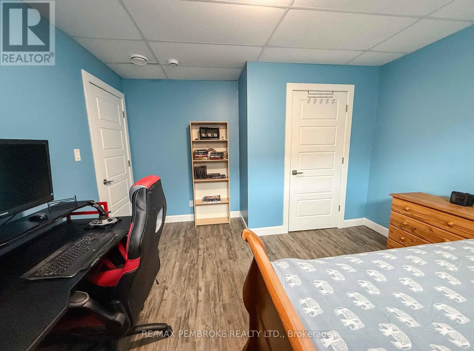 2 MARQUIS DRIVE