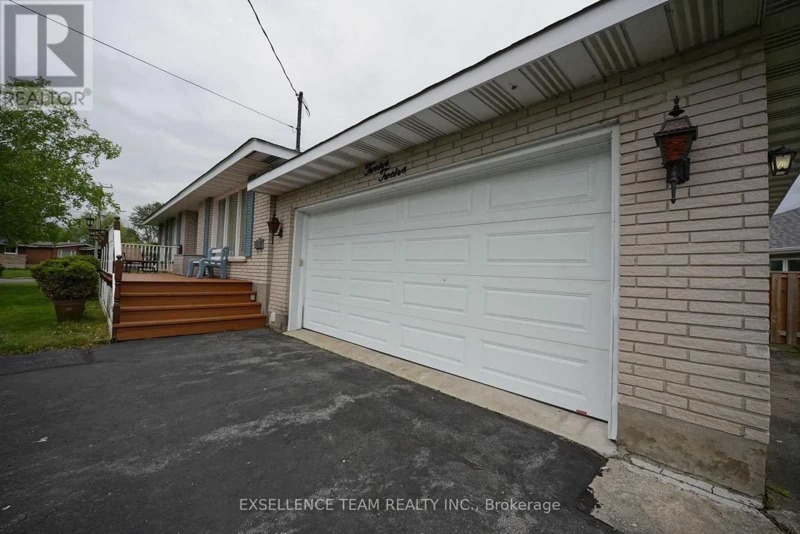 1212 BRODEUR STREET