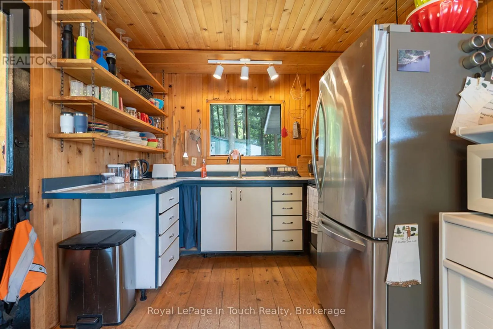 15052 GEORGIAN BAY SHORE