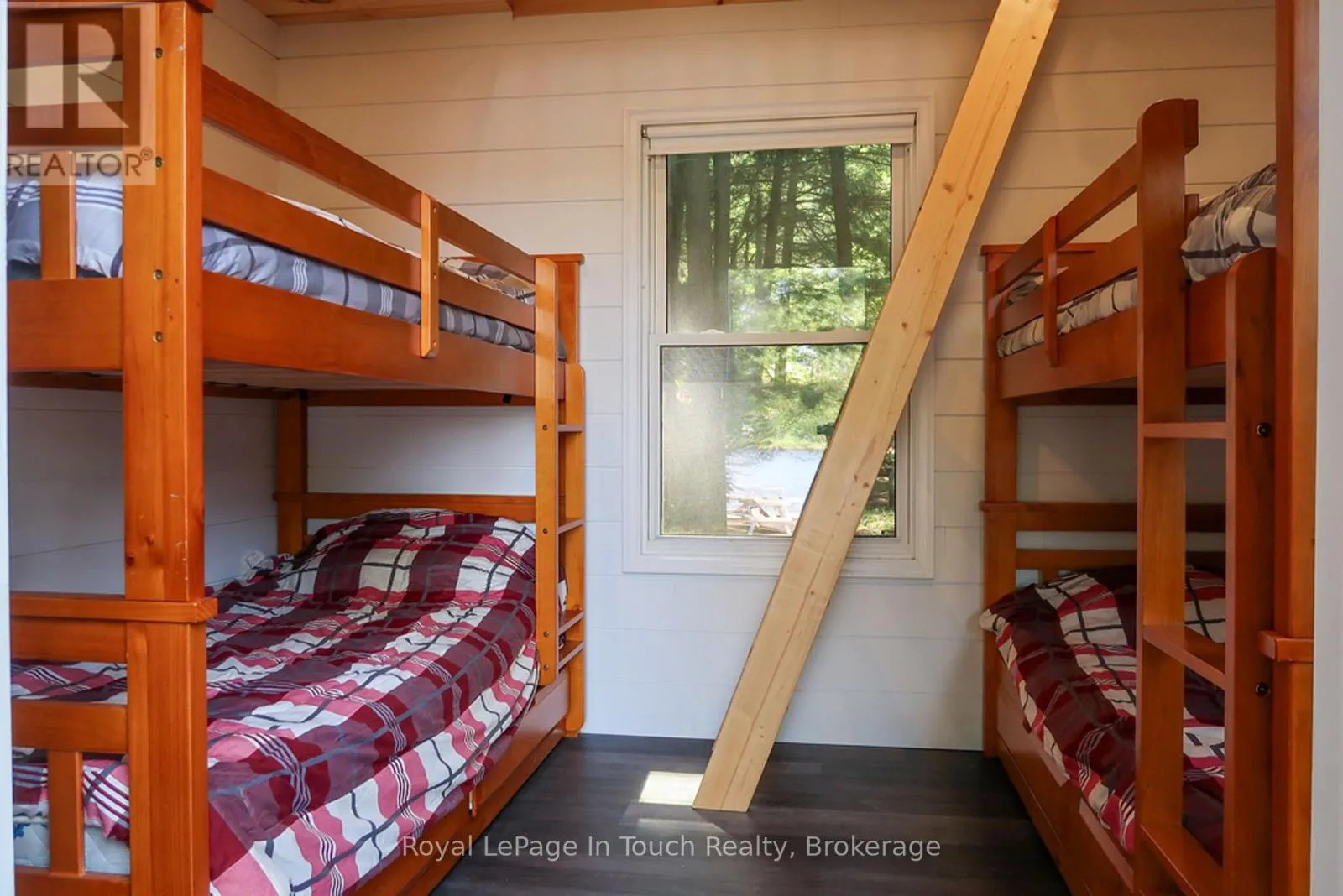 15052 GEORGIAN BAY SHORE