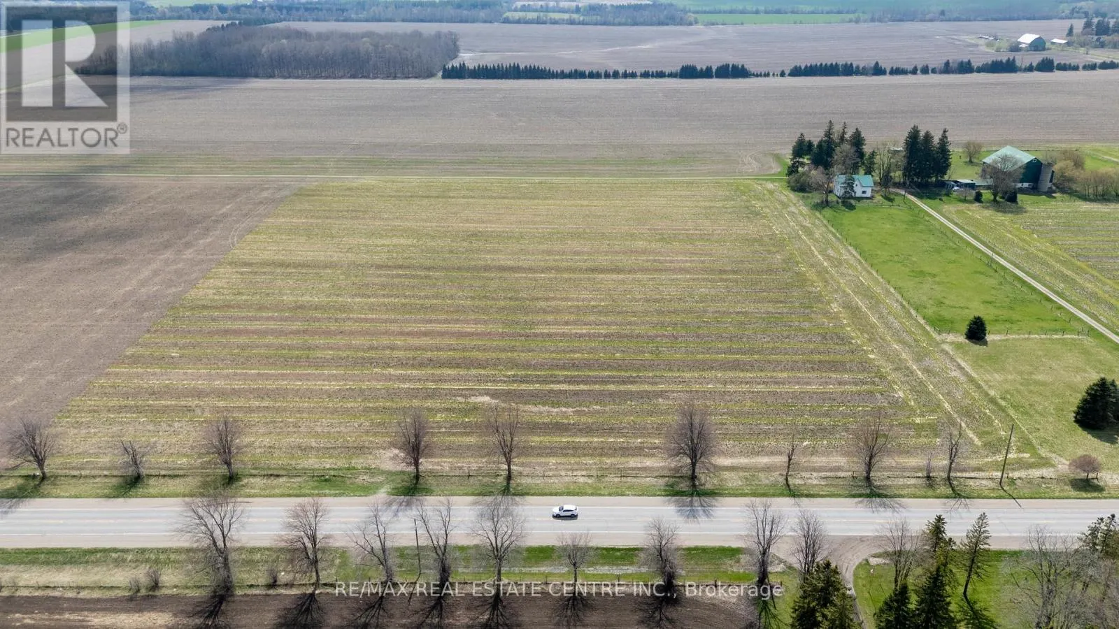 6374 WELLINGTON ROAD 7 CENTRE