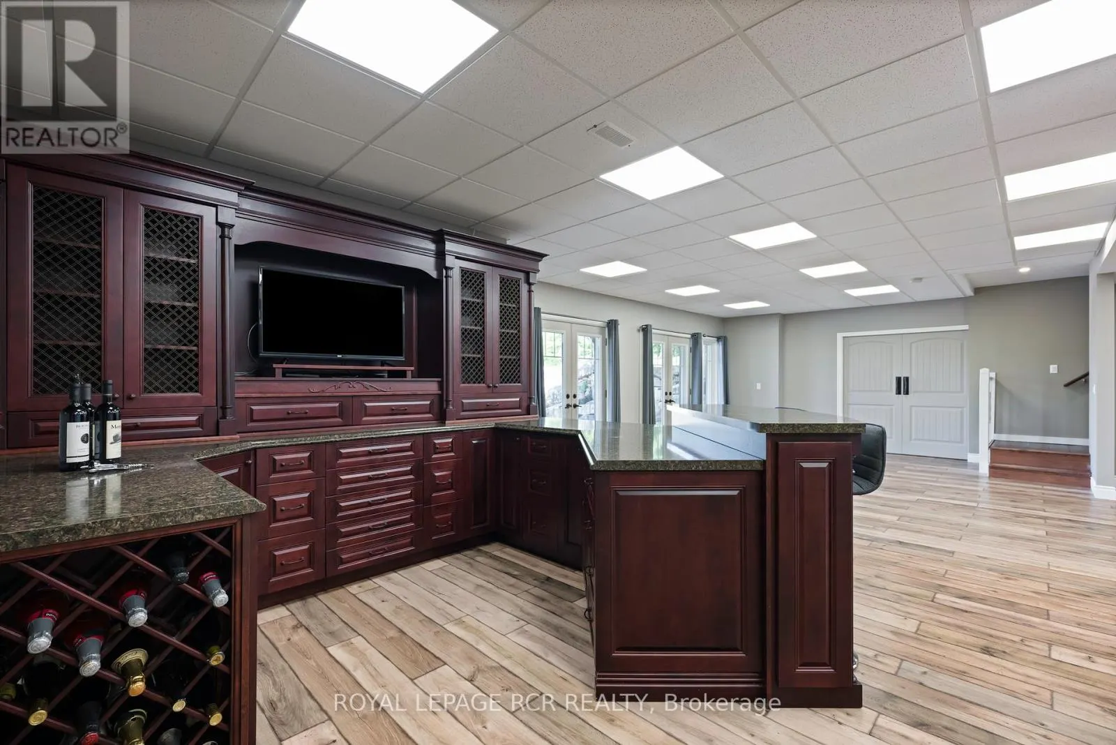 676600 CENTRE ROAD