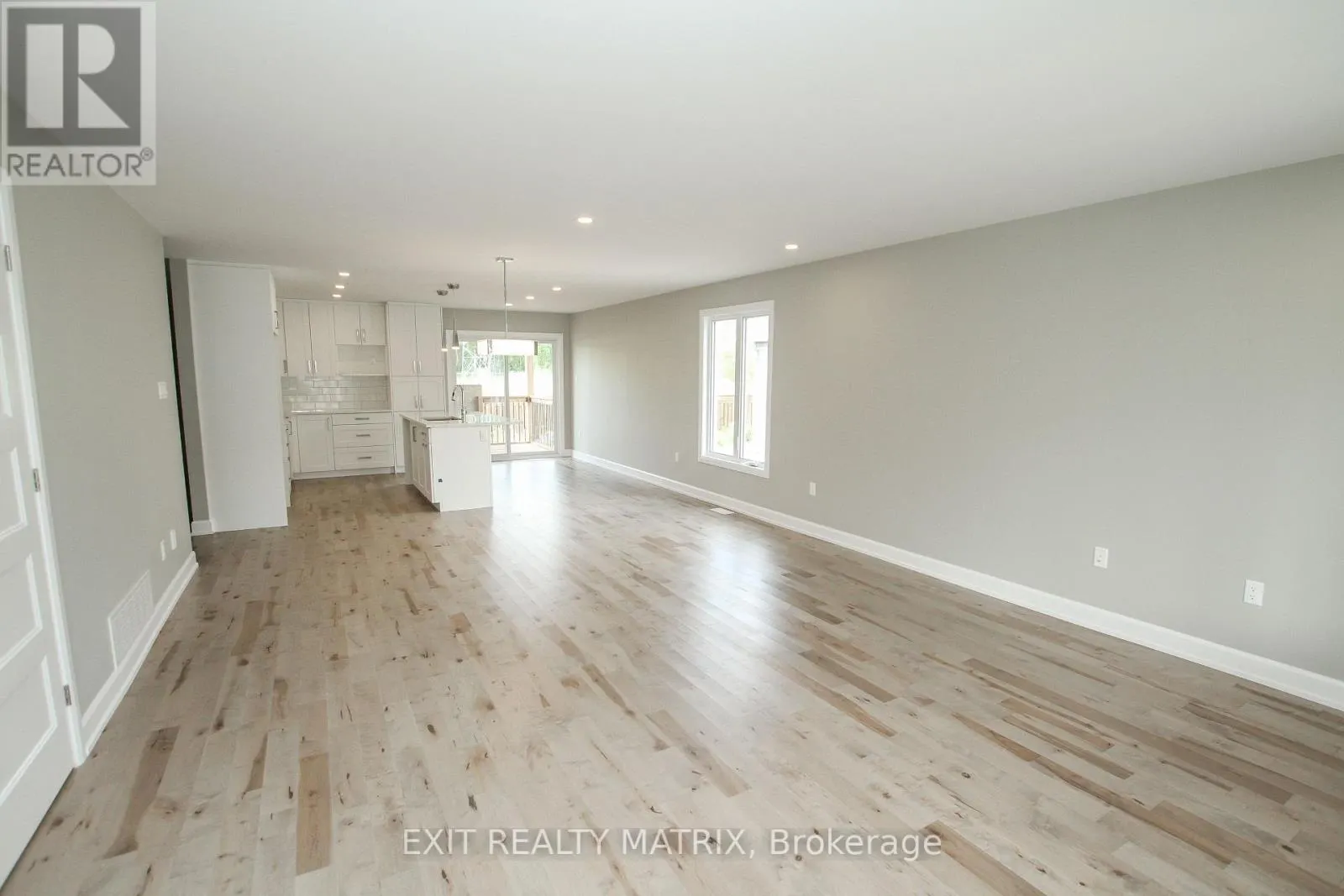 1401 CAROLINE COURT