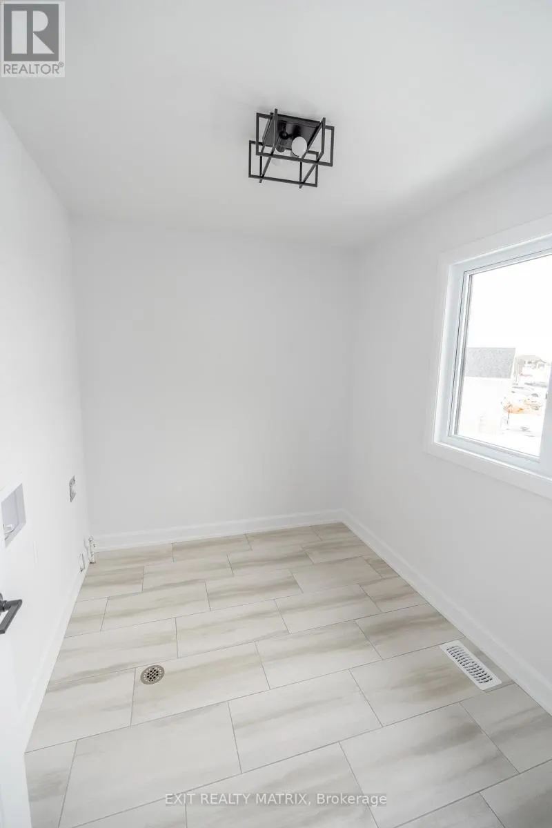 1409 CAROLINE COURT