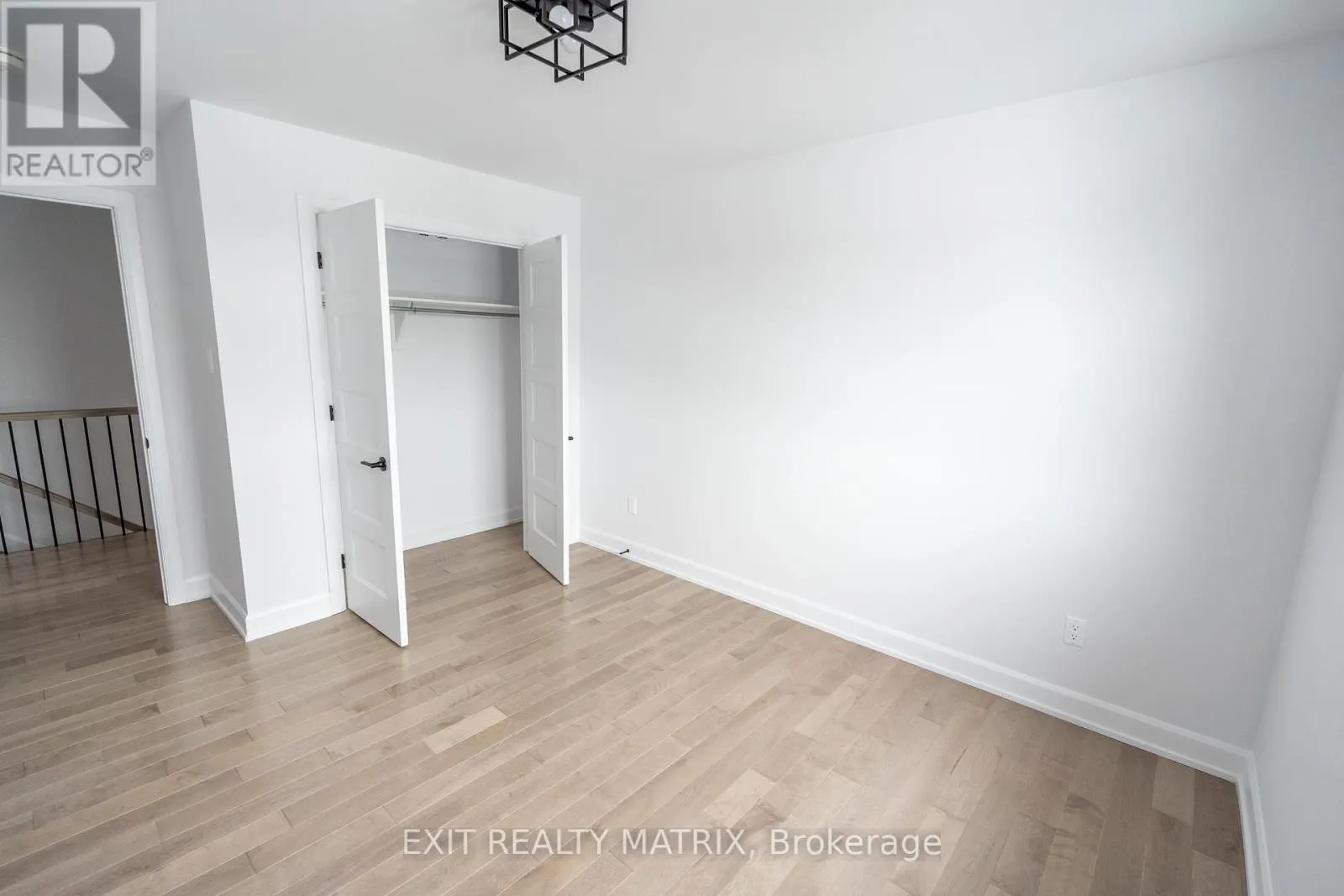 1409 CAROLINE COURT