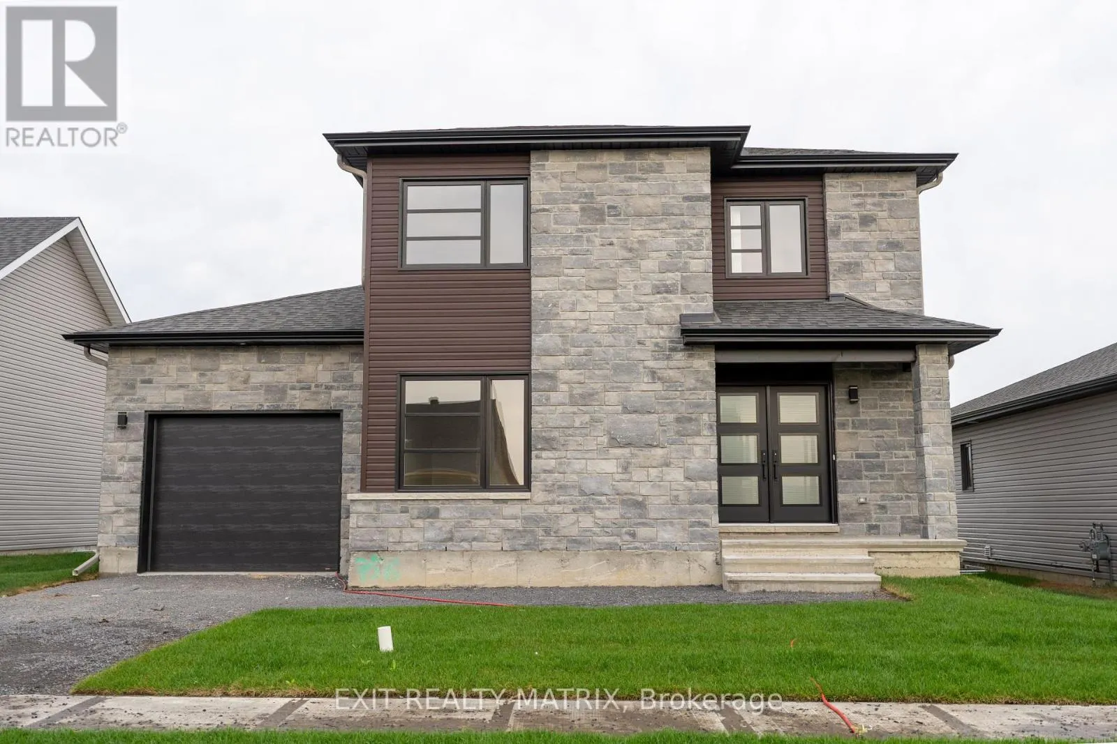 1413 CAROLINE COURT
